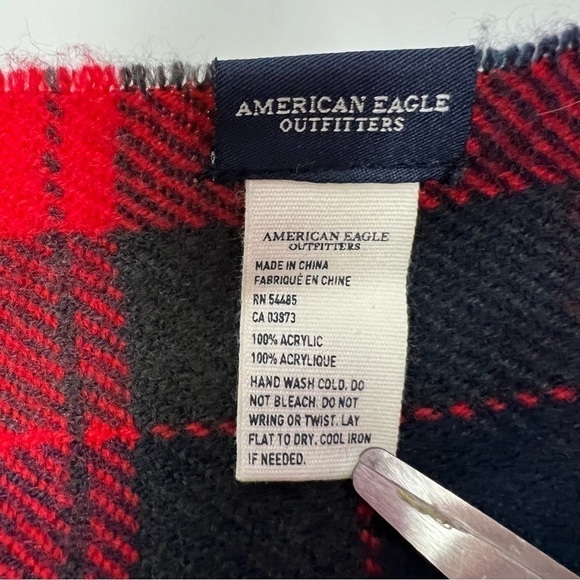 Old Navy/American Eagle/Maurices Women’s Winter Neck Scarves Lot/3 Multi Colors - Picture 8 of 16